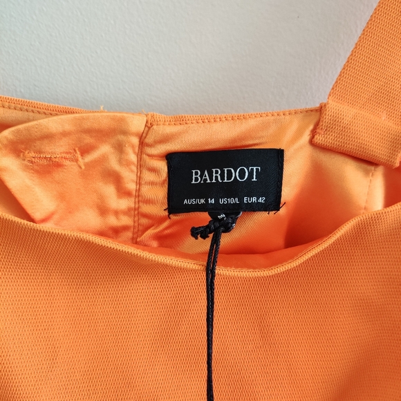 BNWT BARDOT|| SUNSET ORANGE Crop top/ bralette Size 14 - Picture 4 of 11